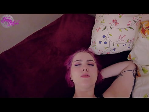 ❤️ 放蕩的同學要求和她一起跳過OBG，所以我們沒有避孕套就搞砸了 ️❌ 美麗的色情 在我們 ❌