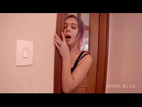 ❤️ 我回到了我的兄弟身上。我和他的女朋友發生了性關係。女同性戀的回報。 ️❌ 美麗的色情 在我們 ❌